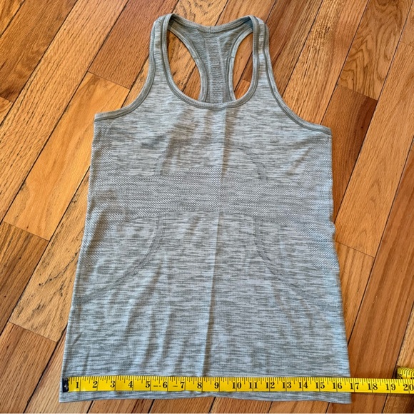 Lululemon Racerback Swiftly Racerback Tank Grayish Green Women’s Size 8 - Picture 9 of 9